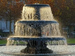Illustration for article titled Start Looking On The Web For You To Find All The Options For Fountains